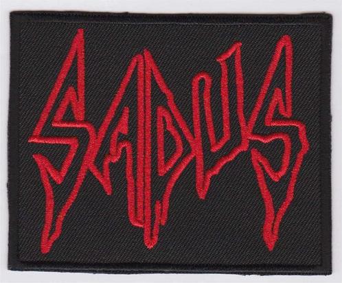 Sadus stoffen opstrijk patch embleem, Verzamelen, Muziek, Artiesten en Beroemdheden, Nieuw, Kleding, Verzenden