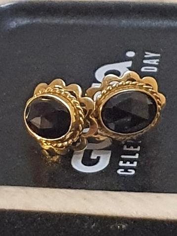 Gouden oorbellen 14k met garnat beschikbaar voor biedingen