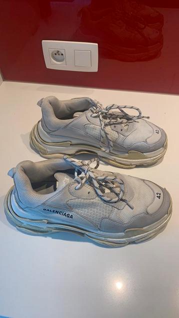 Balenciaga Triple S beige – maat 42 beschikbaar voor biedingen