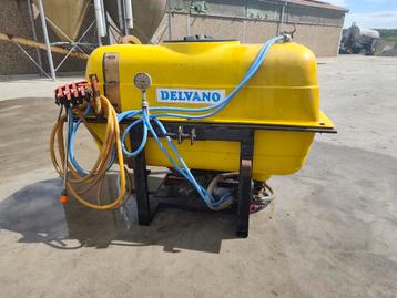 Delvano sproeier 600 liter te koop  beschikbaar voor biedingen