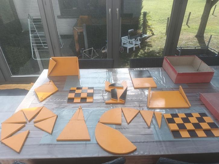 10 oude didactische herleidbare houten schoolfiguren, Antiek en Kunst, Curiosa en Brocante, Ophalen