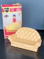 Vintage Pedigree Sindy Settee beige sofa in doos ‘80, Enlèvement ou Envoi, Barbie