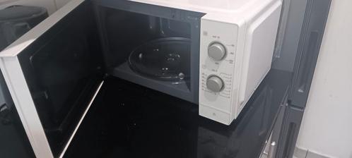 Micro-ondes BOSCH presque neuf à vendre, Elektronische apparatuur, Microgolfovens, Zo goed als nieuw, Microgolfoven, Ophalen
