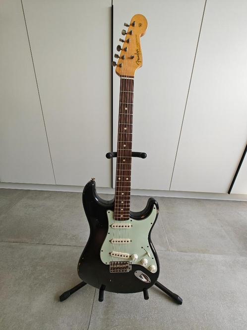 fender custom shop 62 Stratocaster heavy relic black, Muziek en Instrumenten, Snaarinstrumenten | Gitaren | Elektrisch, Gebruikt