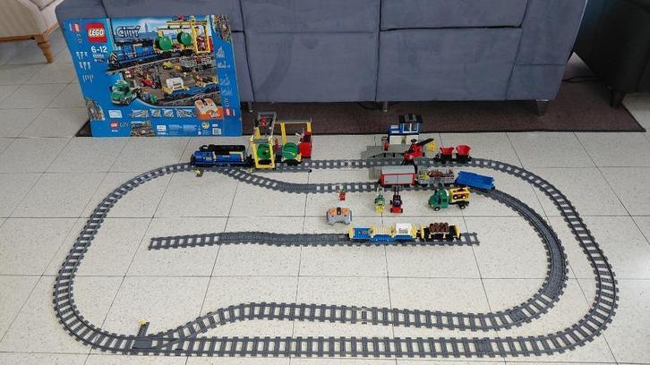 Lego 60052 elektrische trein, Kinderen en Baby's, Speelgoed | Duplo en Lego, Zo goed als nieuw, Lego, Complete set, Ophalen