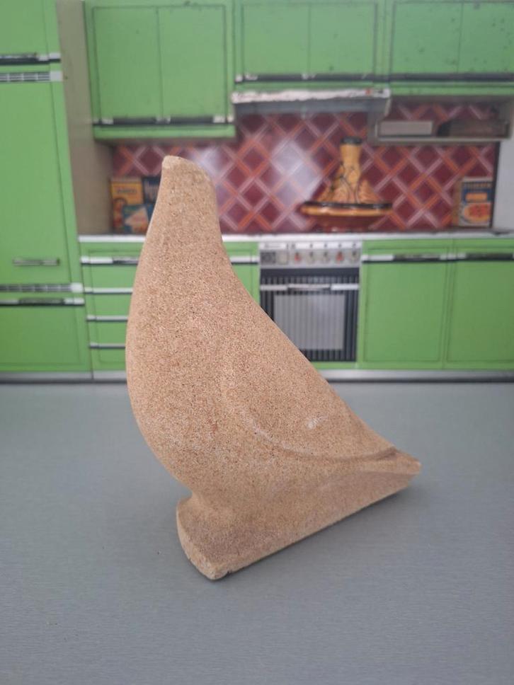 Duif - Uit Zandsteen, Antiek en Kunst, Kunst | Beelden en Houtsnijwerken, Ophalen of Verzenden