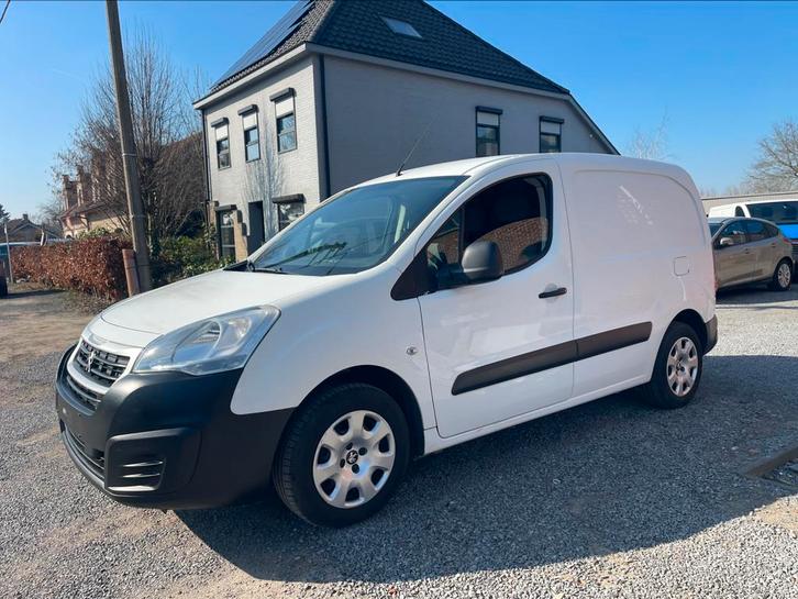Peugeot Partner 1.6HDi,Airco,Sensoren,Lichte vracht,3 PLaats, Auto's, Bestelwagens en Lichte vracht, Particulier, Te koop, ABS