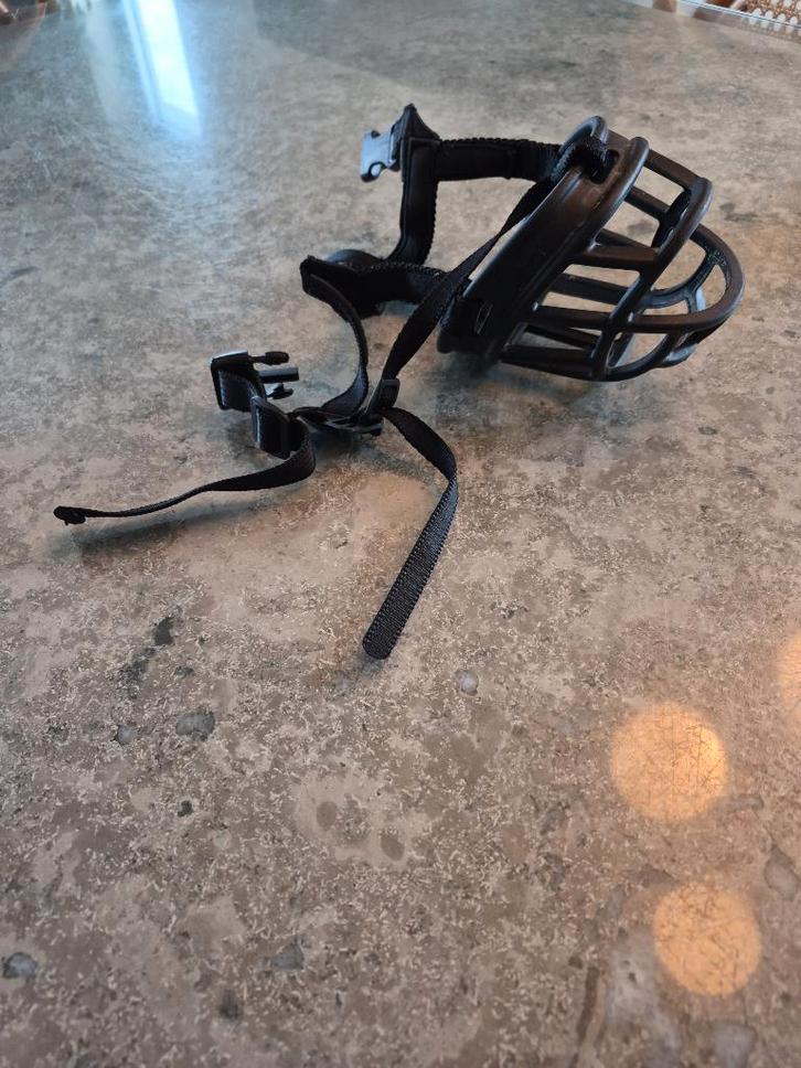 muilkorf merk baskerville, Animaux & Accessoires, Accessoires pour chiens, Comme neuf, Enlèvement