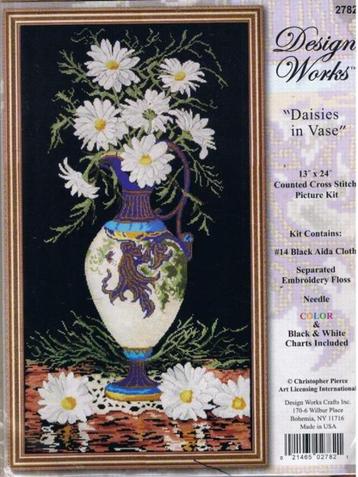 Borduurpakket Daisies in Vase beschikbaar voor biedingen