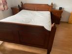 A donner : cadre de lit chene fonce + tables de nuit, Ophalen, Gebruikt