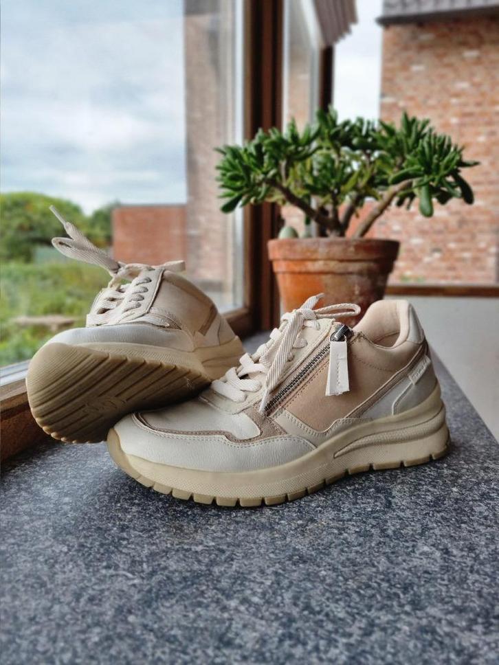 Sneakers Tamaris 38, Kleding | Dames, Schoenen, Nieuw, Sneakers, Beige, Ophalen of Verzenden