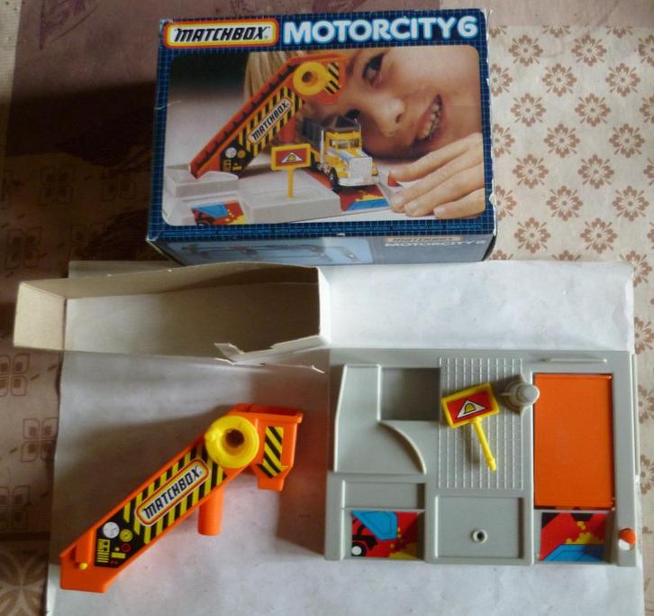 Matchbox Motorcity 6, Hobby en Vrije tijd, Modelauto's | Overige schalen, Nieuw, Overige typen, Ophalen of Verzenden