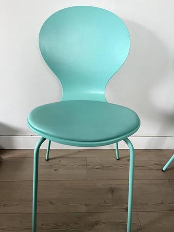 4 Eetkamerstoelen/ Keukenstoelen