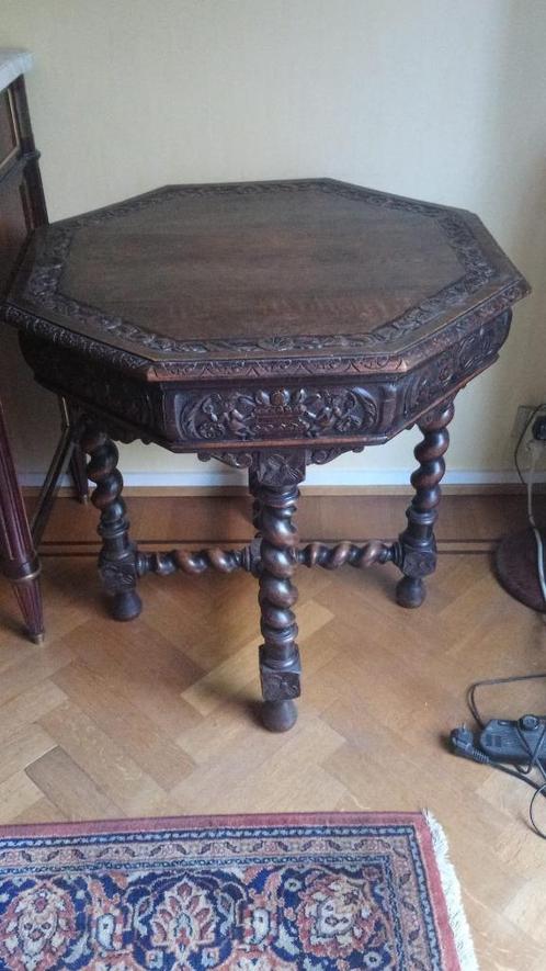 Gesneden achthoekige eikenhouten tafel - Oudheid 19e eeuw, Antiek en Kunst, Antiek | Meubels | Tafels, Ophalen
