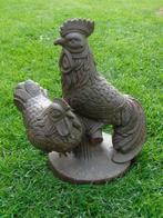 statue d un coq et d une poule en fonte pat brun et rouille