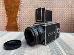 Nieuwstaat Hasselblad 501CM + Carl Zeiss Planar 80mm CFE, Ophalen of Verzenden, Zo goed als nieuw