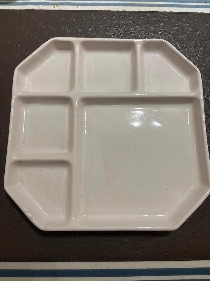 12 assiettes à fondue compartimentées, Electroménager, Fondue, Utilisé, Service à fondue, Enlèvement