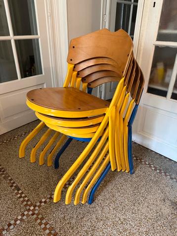 Set stoelen beschikbaar voor biedingen