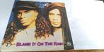 single milli vanilli- blame it on the rain---, Gebruikt, 7 inch, Single, Ophalen of Verzenden