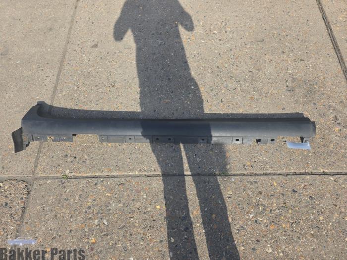 Jupe droite d'un BMW X3, Autos : Pièces & Accessoires, Carrosserie & Tôlerie, BMW, Utilisé, 3 mois de garantie