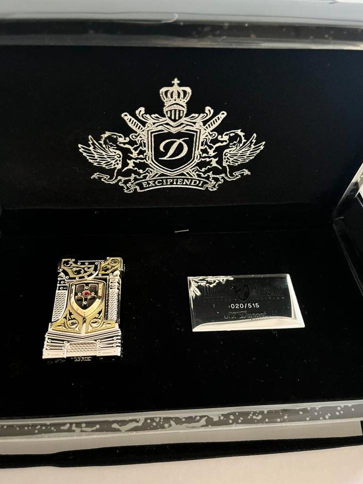 S.T. Dupont “White Knight” – Édition Limitée, Verzamelen, Rookartikelen, Aanstekers en Luciferdoosjes, Zo goed als nieuw, Aansteker