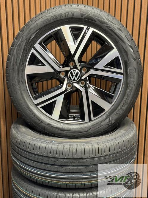 ️️️17” VW Touran RLine ALEXANDRIA 215 55 NIEUW OEM, Autos : Pièces & Accessoires, Pneus & Jantes, Pneus et Jantes, Pneus été, 17 pouces