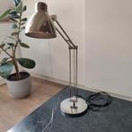 Desk lamp, Ophalen