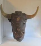 grote kop van koe  in papier mache uit slagerij beenhouwerij, Antiek en Kunst, Ophalen