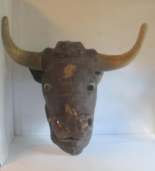 grote kop van koe  in papier mache uit slagerij beenhouwerij, Antiek en Kunst, Curiosa en Brocante, Ophalen
