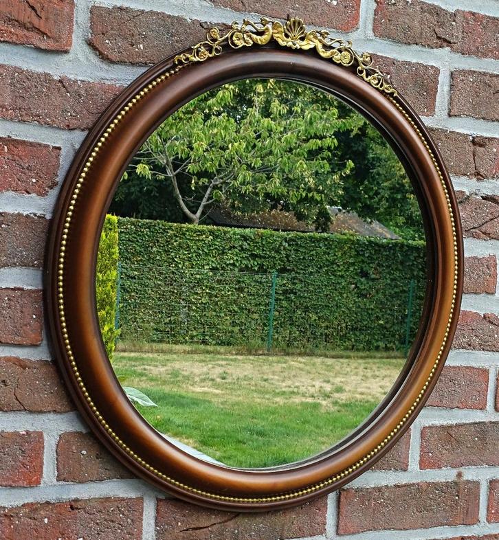 Vintage, ronde, houten spiegel met ornament - 45 cm diameter, Huis en Inrichting, Woonaccessoires | Spiegels, Ophalen