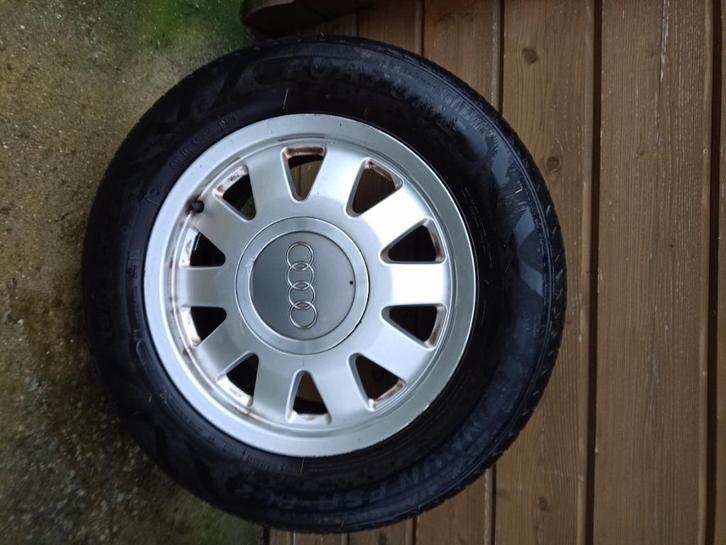 4 pneus + jantes Audi A4 1.9 TDI, Auto-onderdelen, Banden en Velgen, Banden en Velgen, Winterbanden, 15 inch, 195 mm, Personenwagen