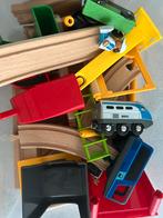 Treinsporen met treinen, Kinderen en Baby's, Speelgoed | Houten speelgoed, Ophalen of Verzenden, Zo goed als nieuw