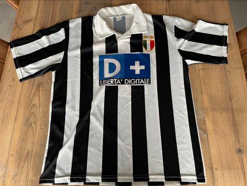 7 x voetbalshirts diverse 20€ voor het lot, Verzamelen, Sportartikelen en Voetbal, Ophalen of Verzenden