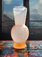 Vase en verre dépoli au design italien du milieu du siècle E, Enlèvement ou Envoi