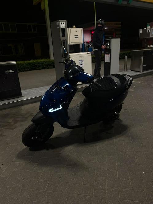 Piaggio zip 172cc, Fietsen en Brommers, Scooters | Piaggio, Zip, Ophalen
