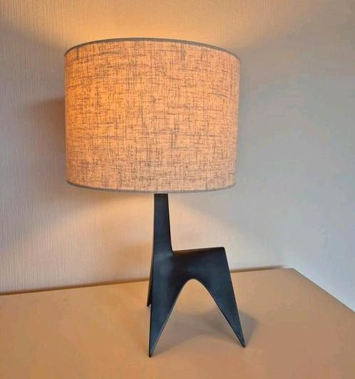 Origineel grafisch tafellampje zwart beige ️, Huis en Inrichting, Lampen | Tafellampen, Zo goed als nieuw, 50 tot 75 cm, Stof