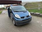 Renault Trafic 2.0 L2 6plaatsen Airco Navi Trekhaak Euro5, Auto's, Bestelwagens en Lichte vracht, Voorwielaandrijving, Euro 5