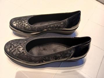 Zwarte schoenen van het merk Ara maat 40 (6,5) beschikbaar voor biedingen