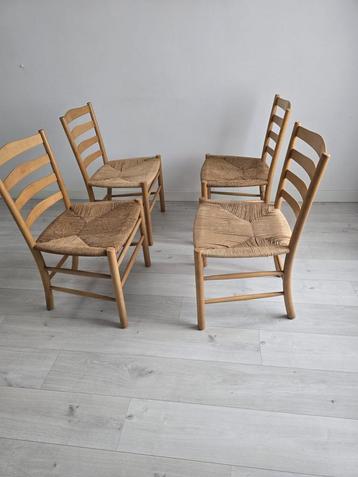 FRITZ HANSEN STOELEN DOOR KAARE KLINT  beschikbaar voor biedingen