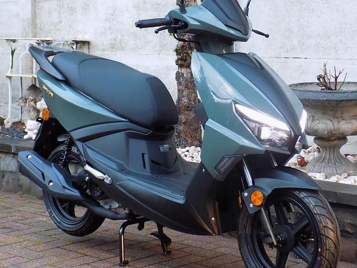 scooter TNT DIXION 50 25km/uur A klasse  sport nieuw , Fietsen en Brommers, Scooters | Overige merken, Nieuw, Klasse A (25 km/u)