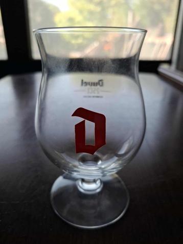 Duvel Glass viert zijn meesterschap beschikbaar voor biedingen
