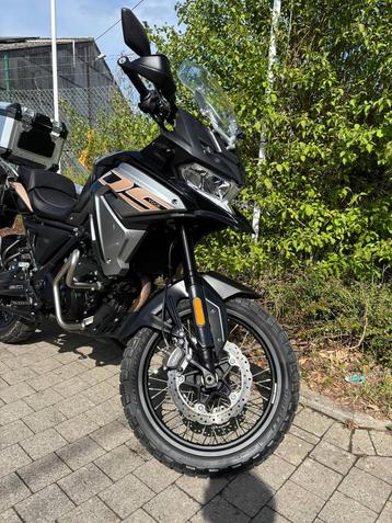 Voge 650 Ds trail 6000km beschikbaar voor biedingen