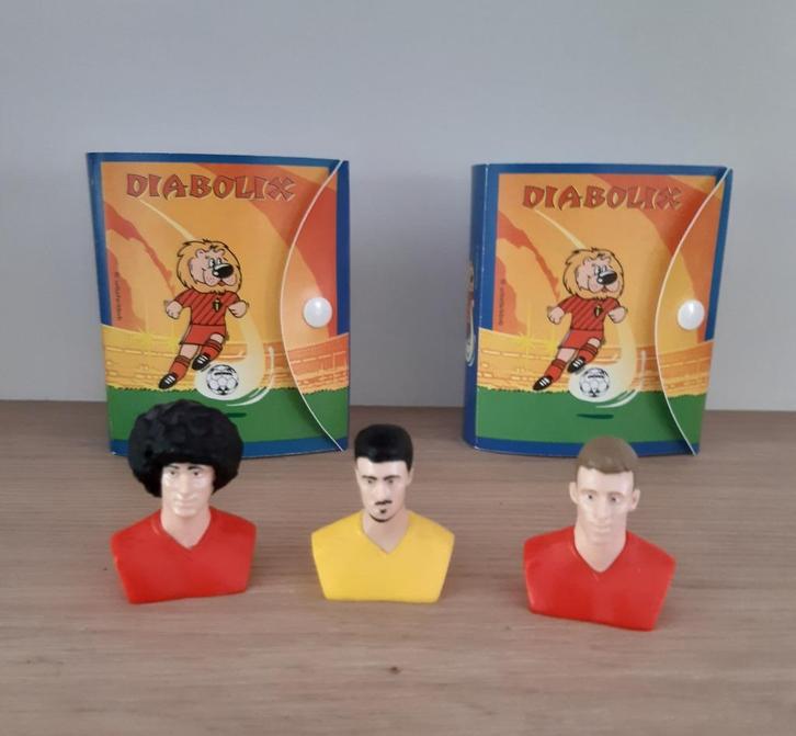 3 figuurtjes Rode Duivels - 2 houders voor stickers/kaartjes, Verzamelen, Poppetjes en Figuurtjes, Nieuw, Ophalen of Verzenden