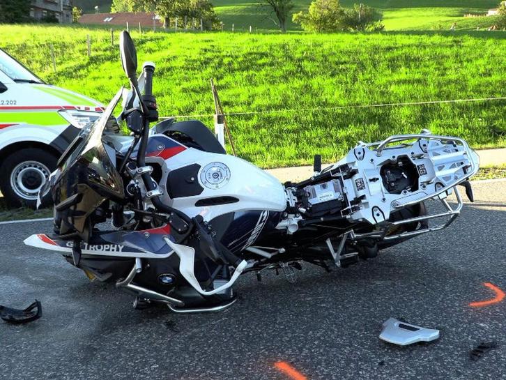 Gezocht: BMW motor met schade 700 800 900 1000 1250 GS XR RS, Motoren, Onderdelen | BMW, Ophalen
