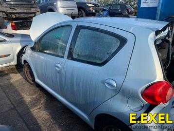 Deuren Toyota Aygo 2005-14 Kleur 8R0 pst verkrijgbaar beschikbaar voor biedingen