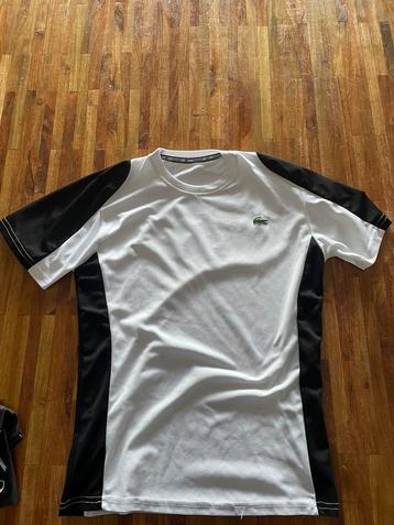 Lacoste tshirt beschikbaar voor biedingen