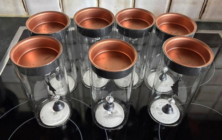 7x glazen theelicht houders met decoratie binnenin., Huis en Inrichting, Woonaccessoires | Kandelaars en Kaarsen, Zo goed als nieuw