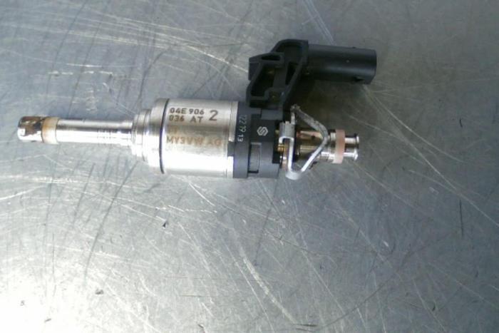Injecteur (injection essence) d'un Skoda Octavia, Autos : Pièces & Accessoires, Systèmes à carburant, Skoda, Utilisé, 3 mois de garantie