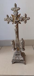 Antiek staand kruisbeeld met 2 figuren aan de zijkant, Antiek en Kunst, Antiek | Religieuze voorwerpen, Ophalen