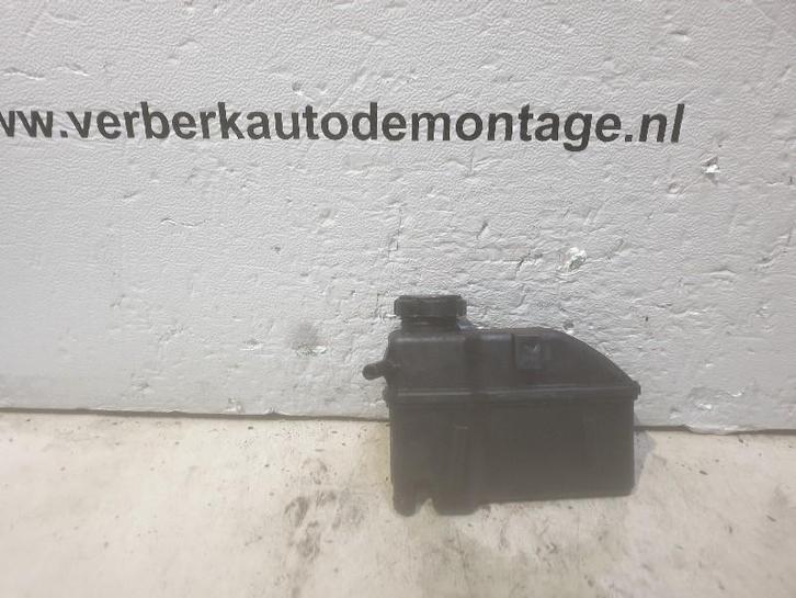 STUURBEKRACHTIGING OLIERESERVOIR Volvo V70 (SW) (8649720), Auto-onderdelen, Besturing, Volvo, Gebruikt